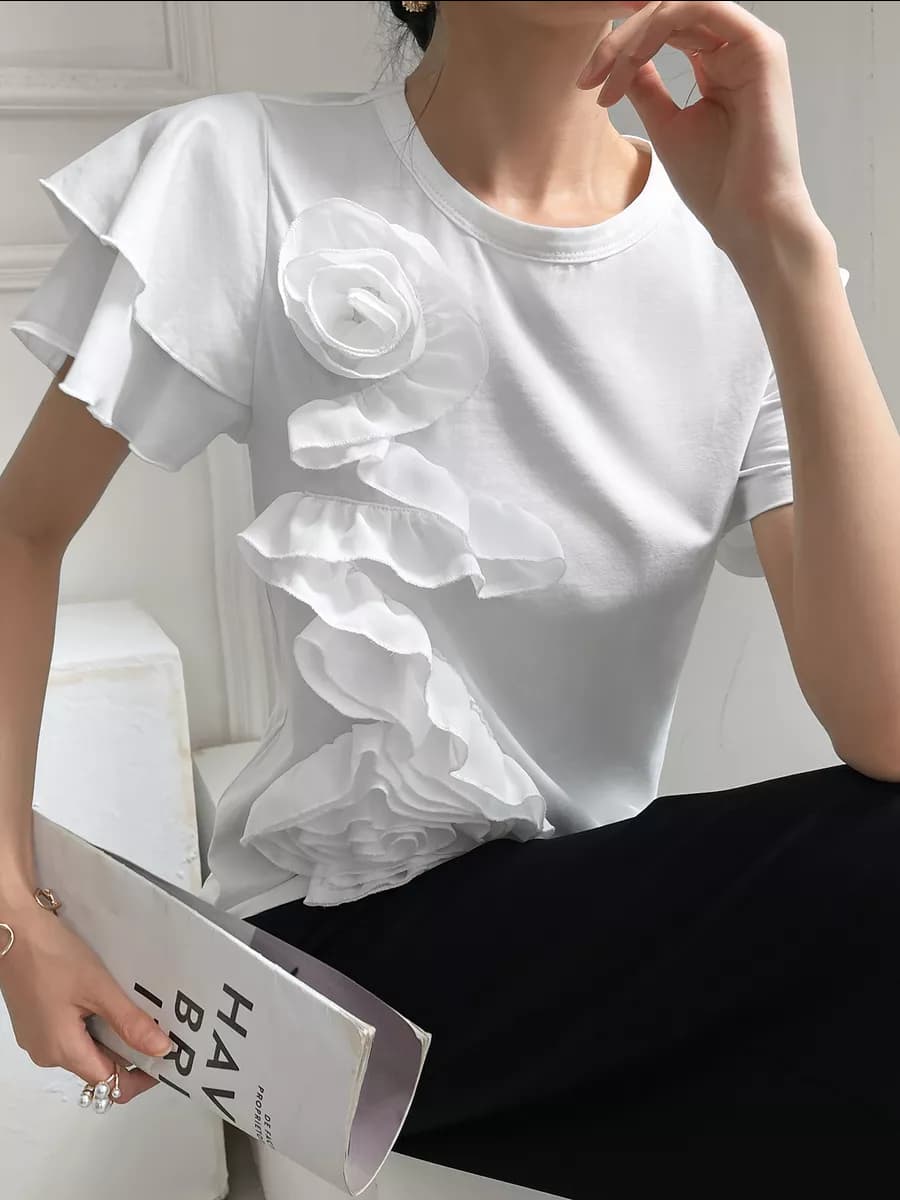 Футболка нарядная с объёмным цветком