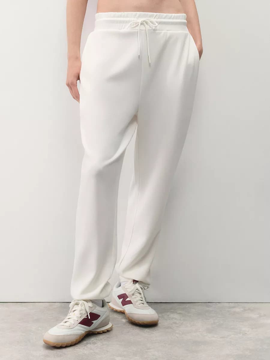 Брюки-джоггеры спортивные с поясом на завязках - фото 1