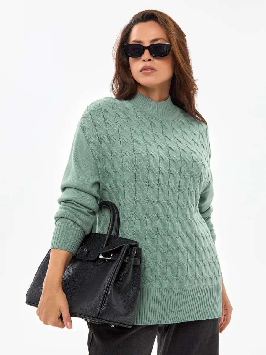 Свитер вязаный больших размеров