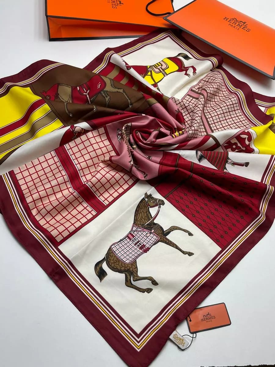 Шелковый платок Hermes