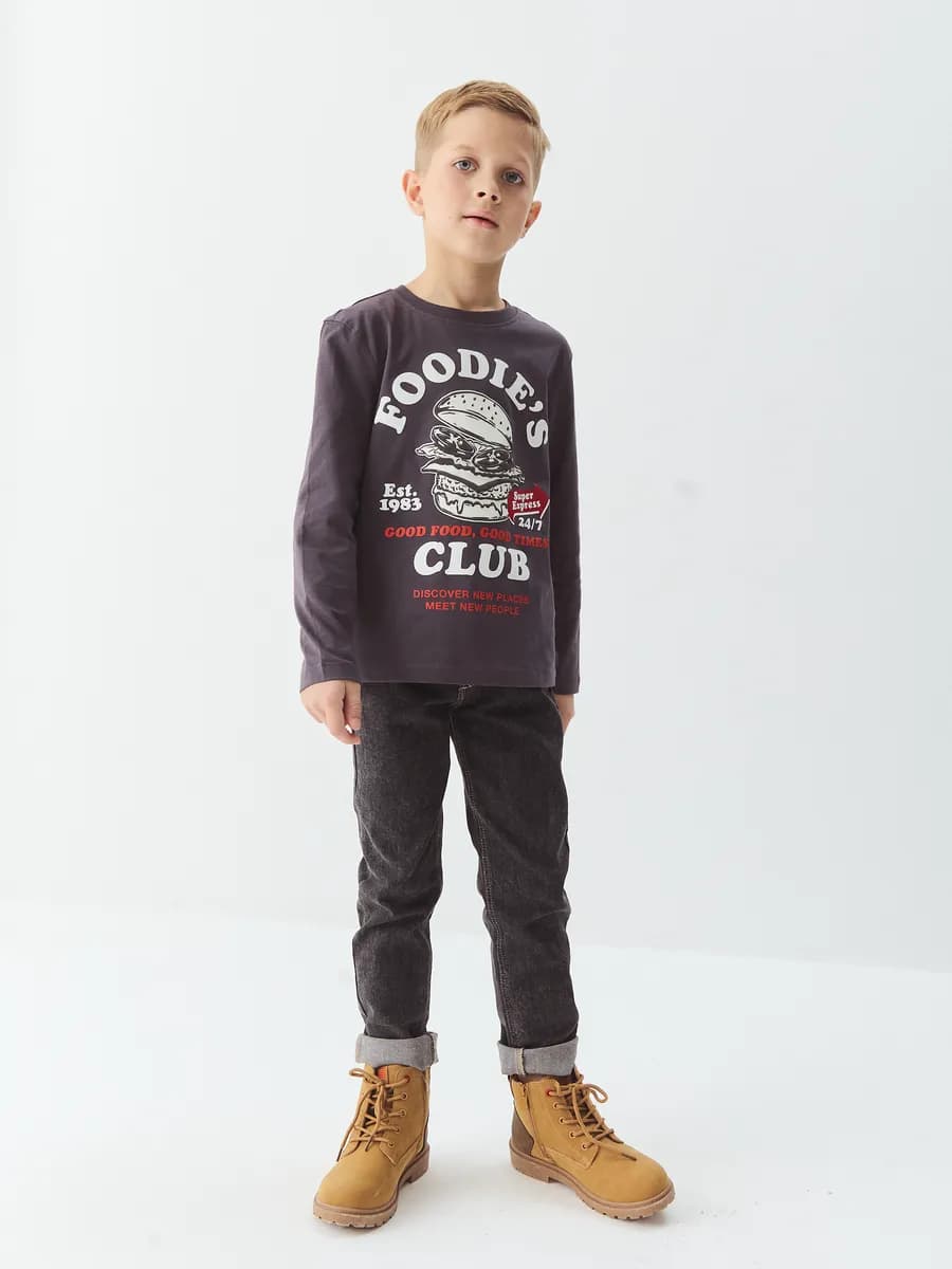 Джинсы прямые с потертостями