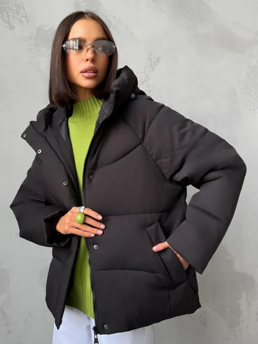 Куртка зимняя короткая с капюшоном