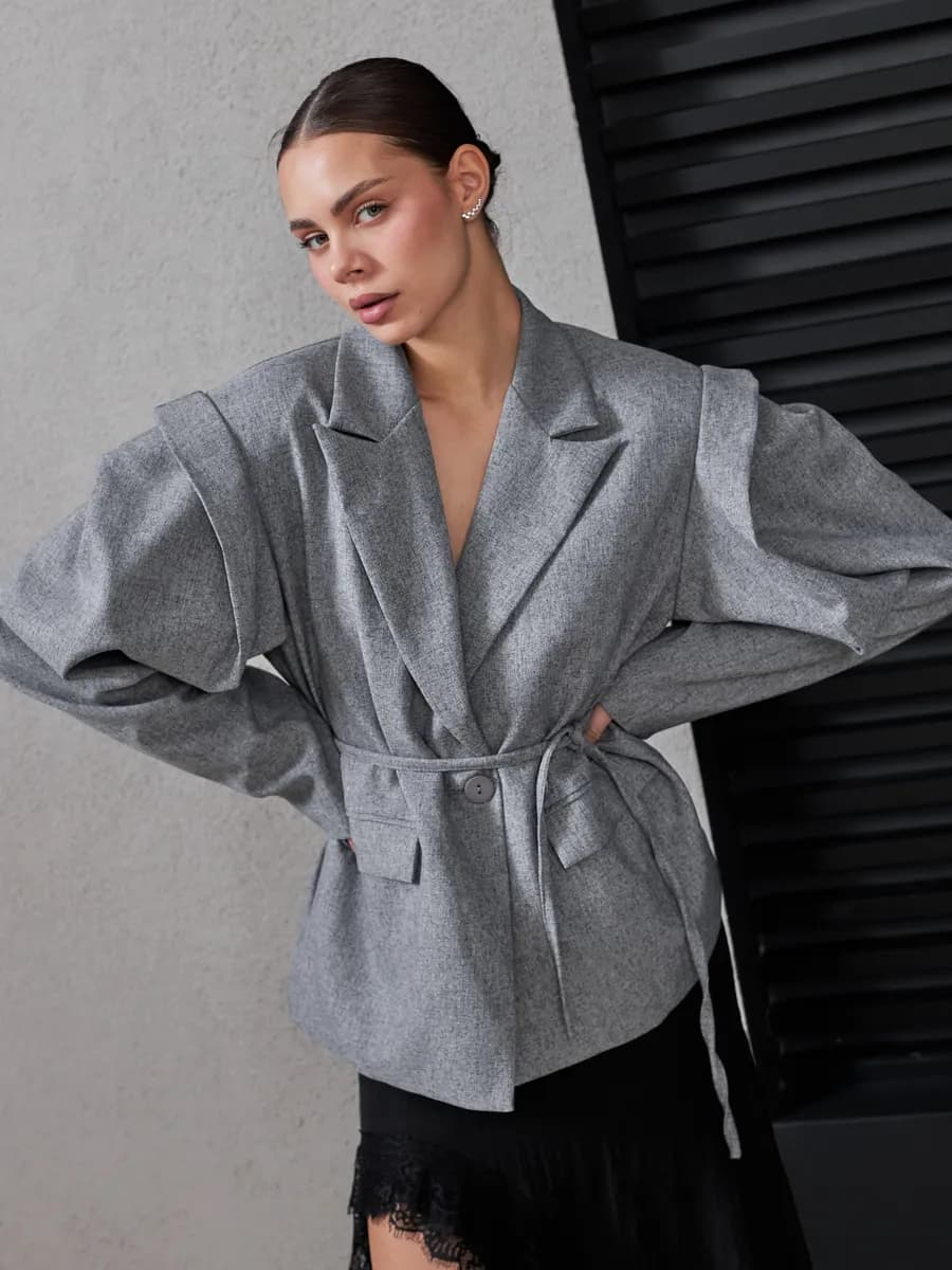 Пиджак оверсайз с поясом