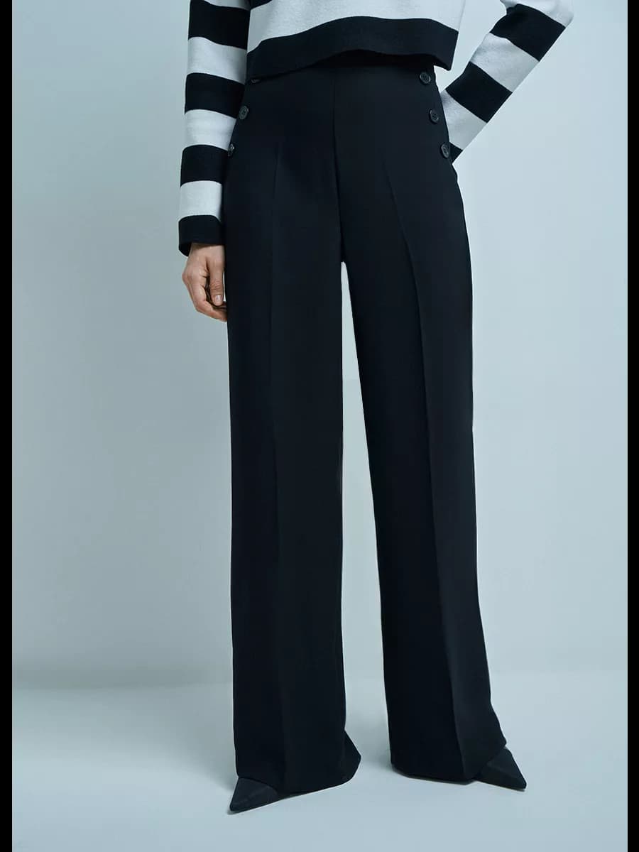 Брюки черные