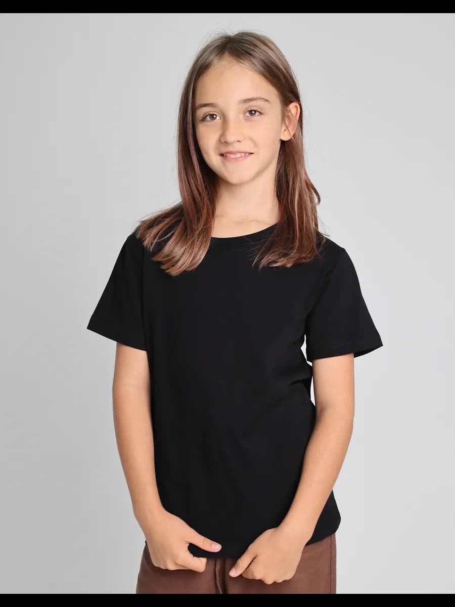 Футболка черная однотонная в школу