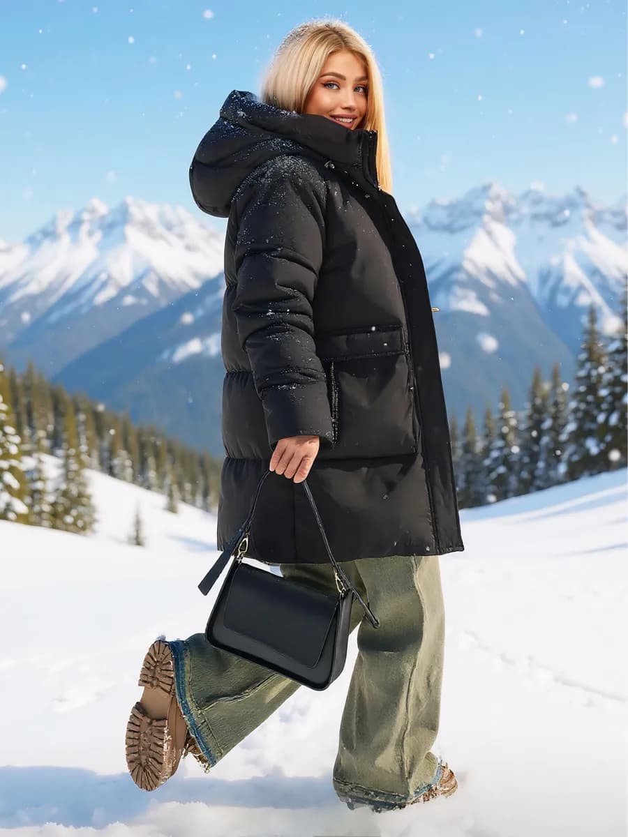 Куртка зимняя утепленная с капюшоном