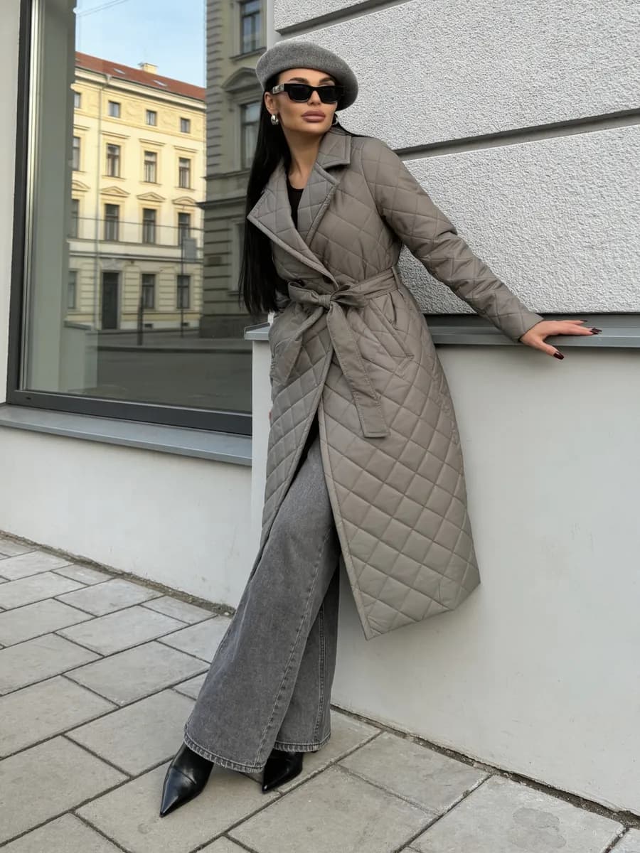 Пальто весна-осень длинное стеганое приталенное утепленное