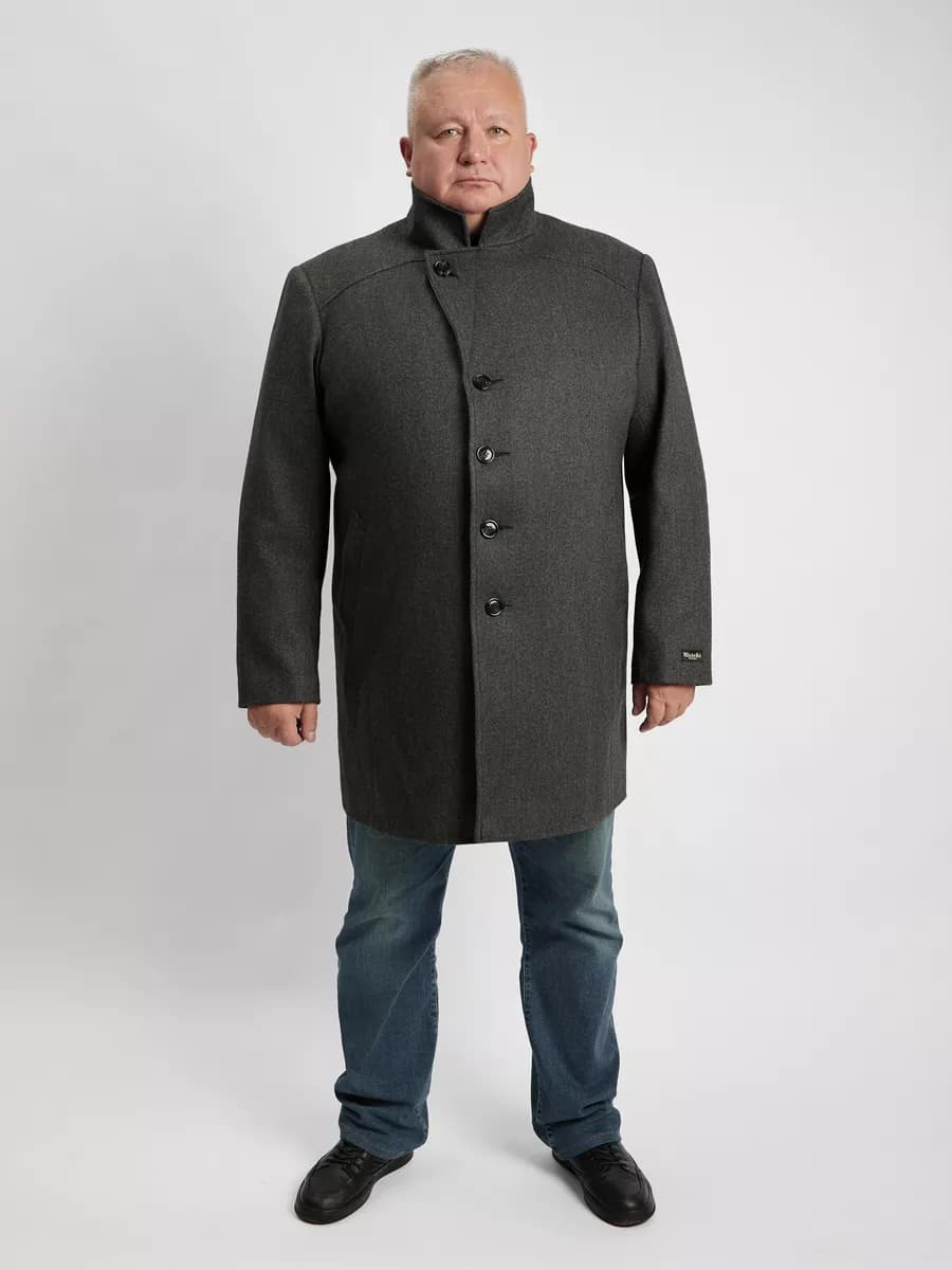 Пальто большого размера демисезонное