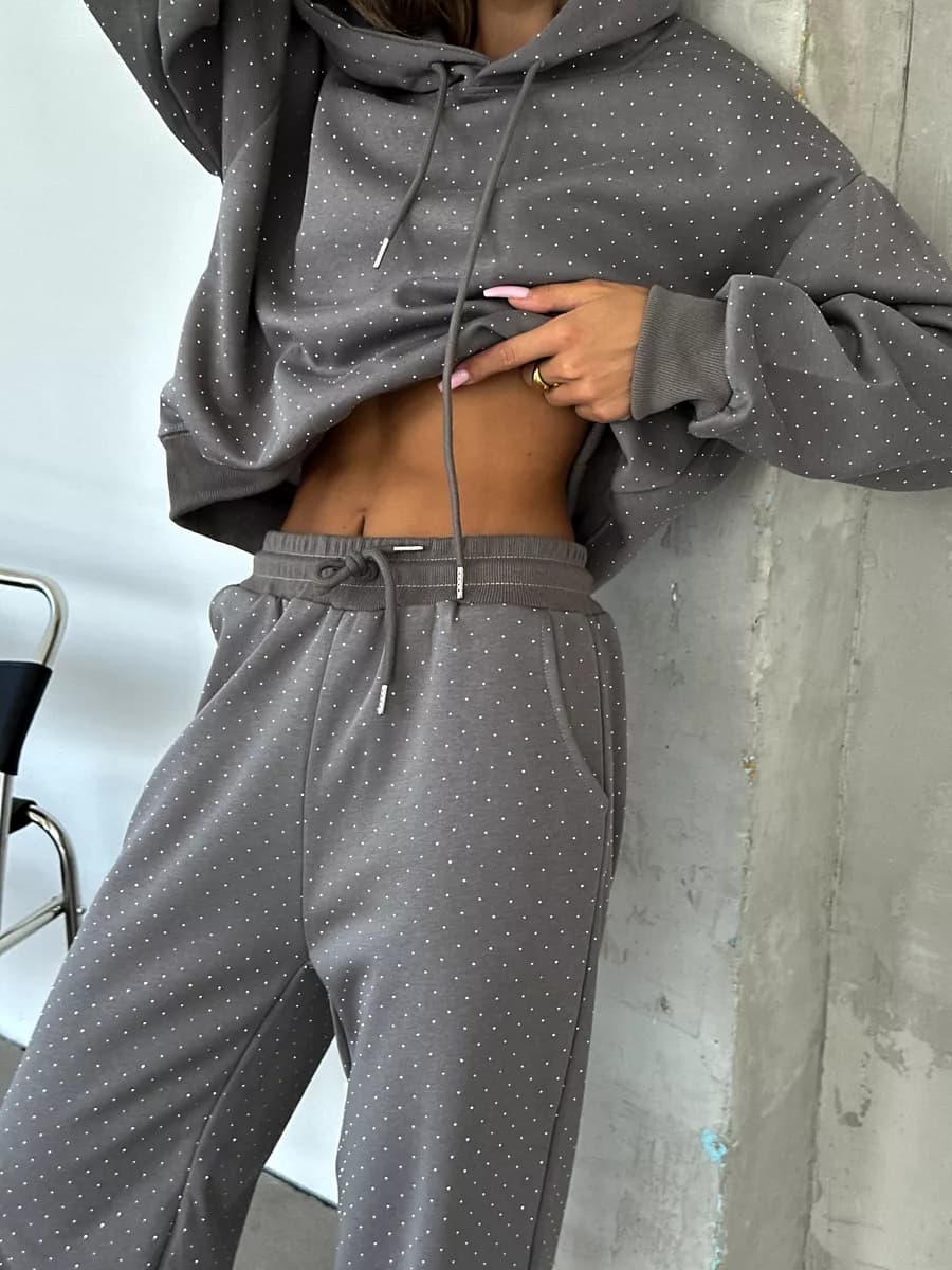 Спортивный костюм оверсайз без начеса в стразы