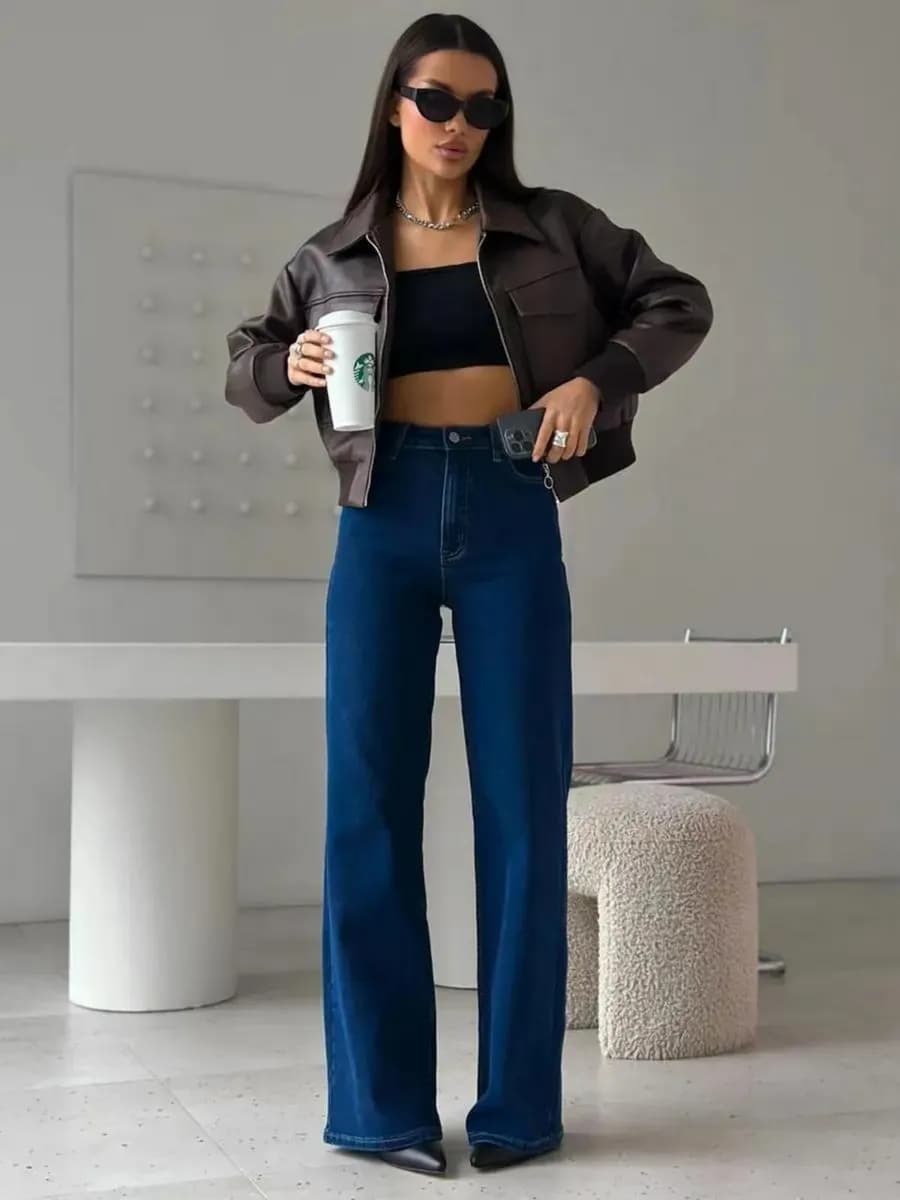 Джинсы широкие прямые с карманами