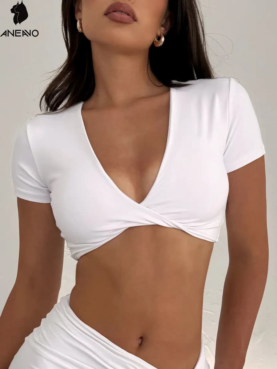 Спортивный топ для фитнеса