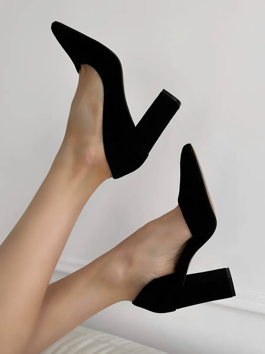 Замшевые туфли классические