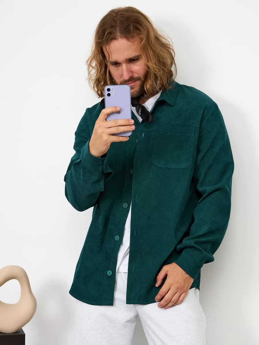 Рубашка с длинным рукавом вельветовая зеленая