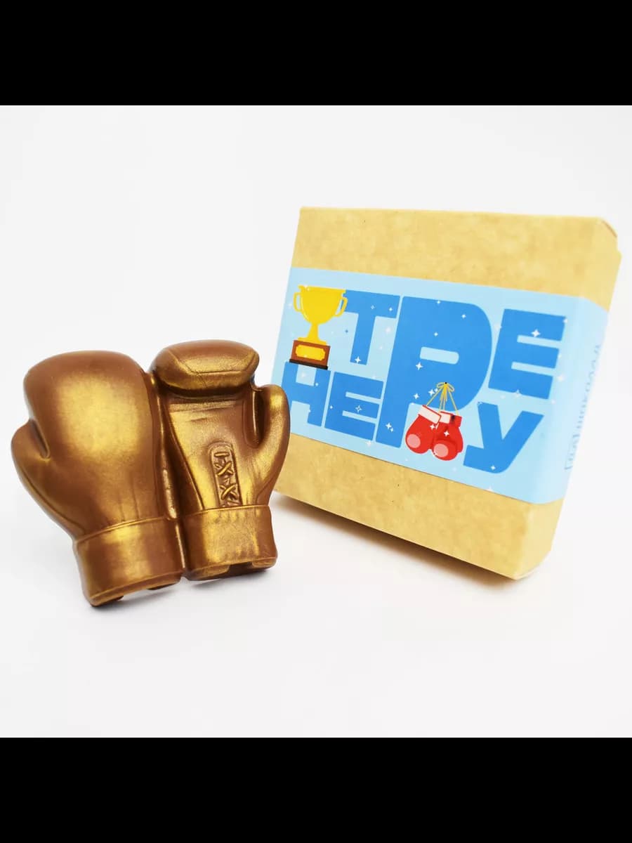 Шоколадная фигурка подарок тренеру, 90 грамм