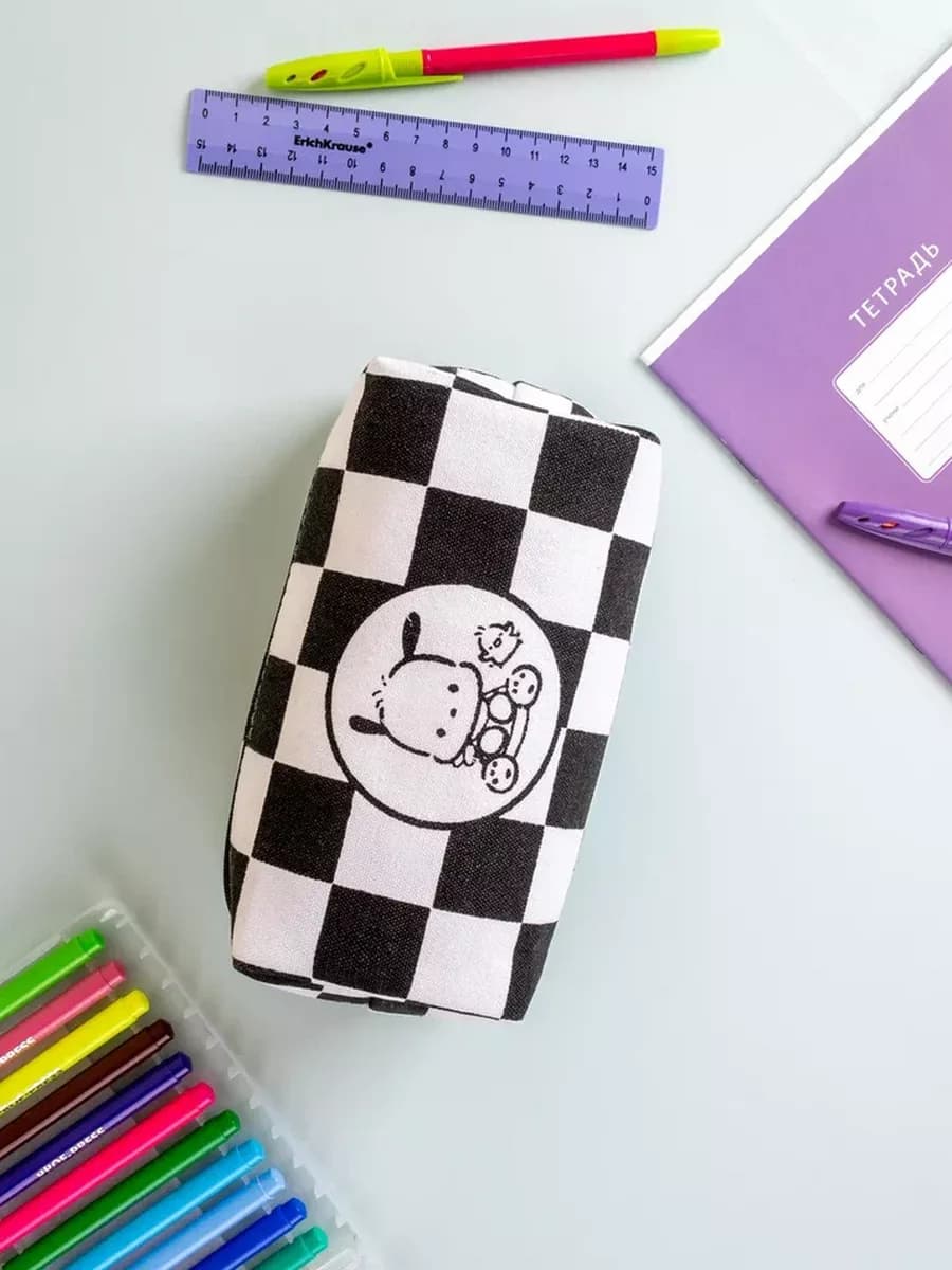 Пенал школьный большой подростковый на молнии в клетку