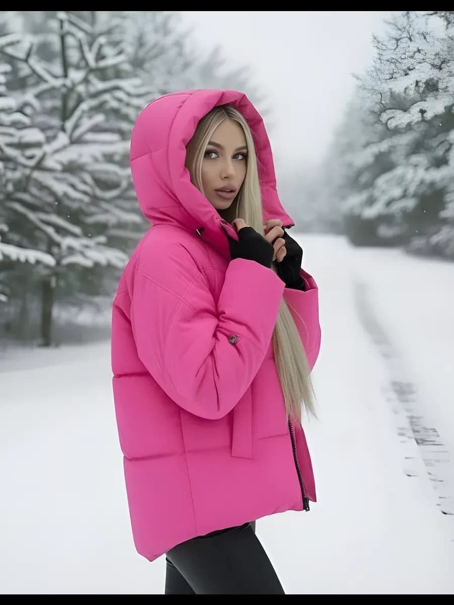 Куртка зимняя с капюшоном короткая оверсайз