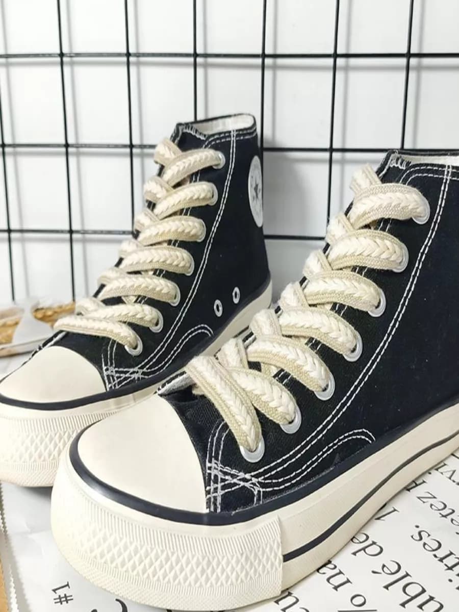 Шнурки для обуви с полтеной косичкой объемные