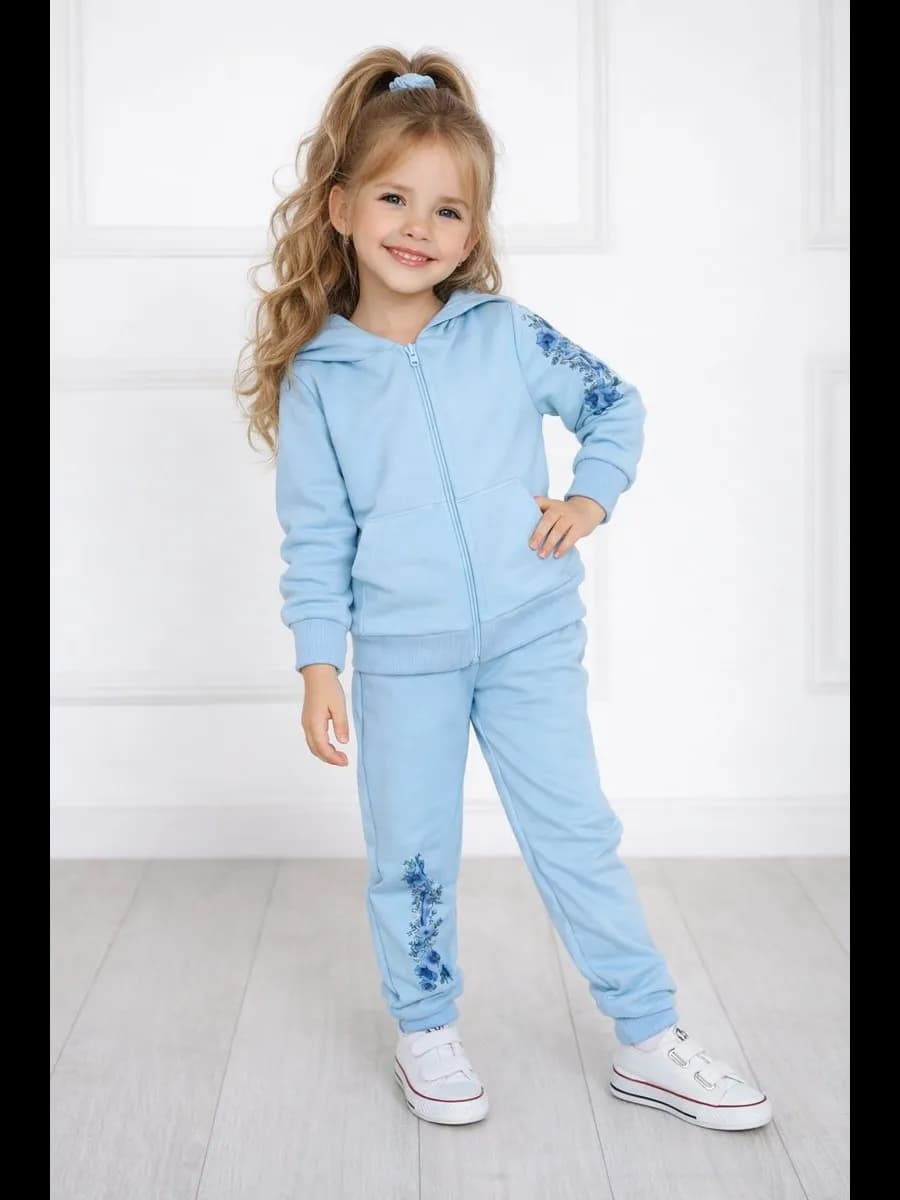 Спортивный костюм на молнии с капюшоном в школу