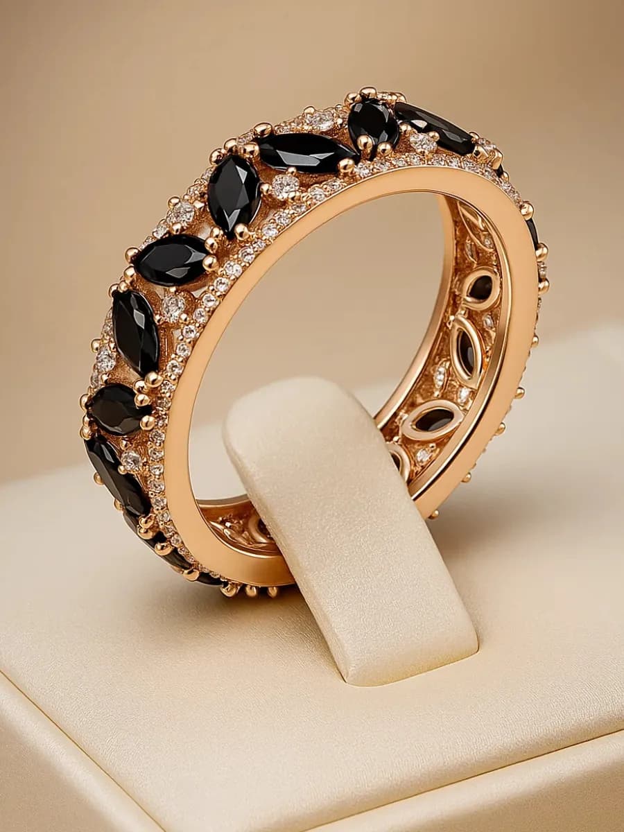 Кольцо бижутерия с камнями позолоченное