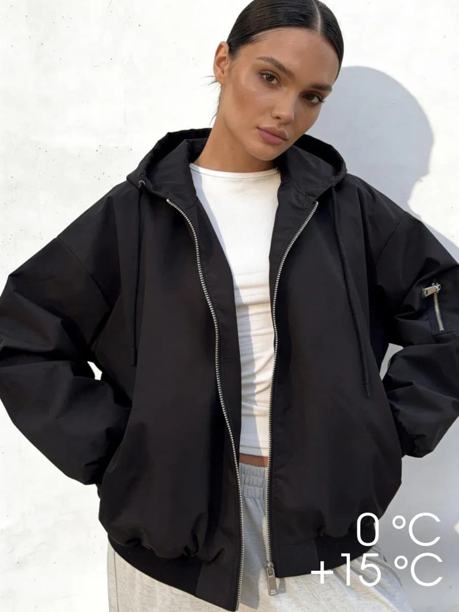 Бомбер с капюшоном утепленный оверсайз весенний