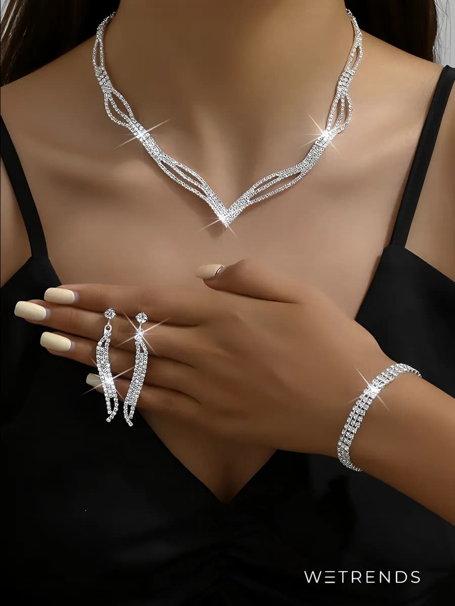 Набор украшений колье, серьги и браслет