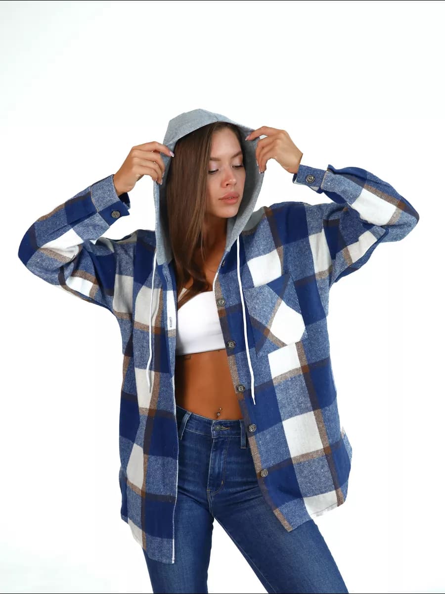 Рубашка в клетку с капюшоном