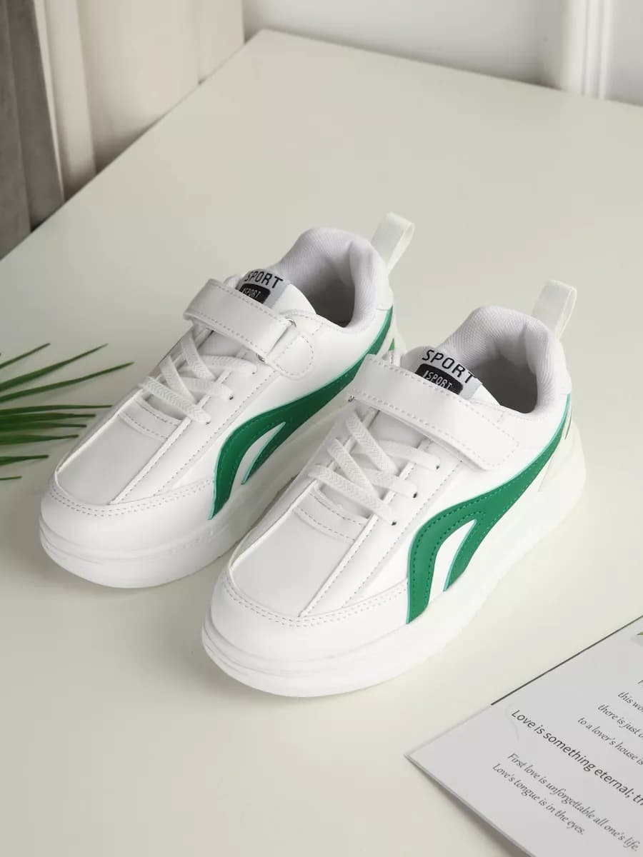 Кроссовки детские спортивные