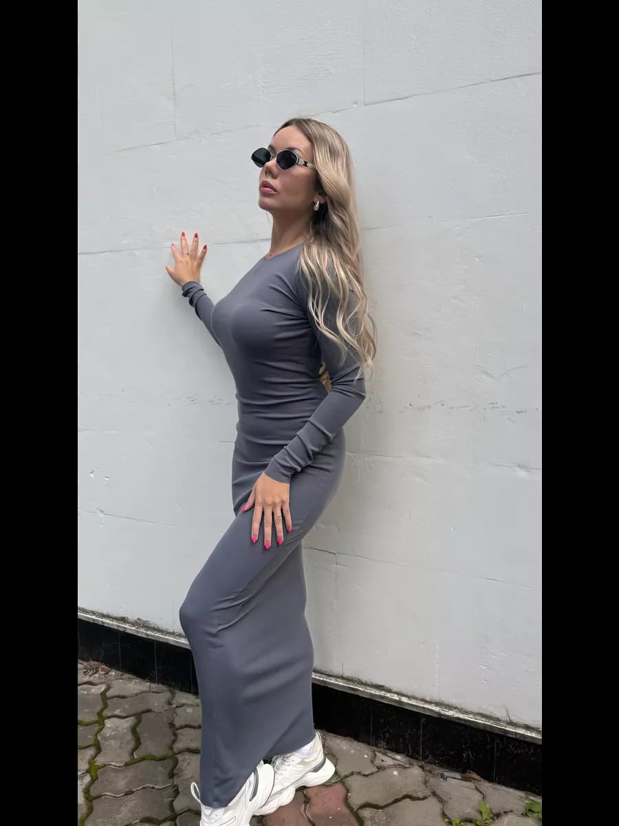 Платье облегающее длинное