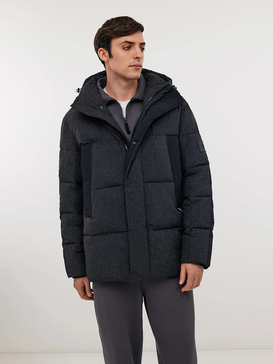 Куртка из со съемным капюшоном