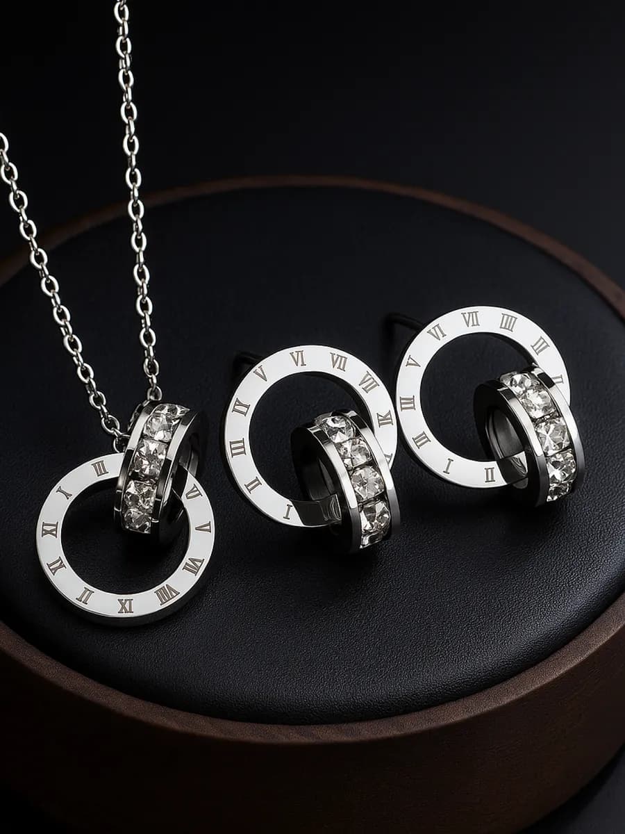 Набор бижутерии серьги и цепочка с кулоном медицинский сплав