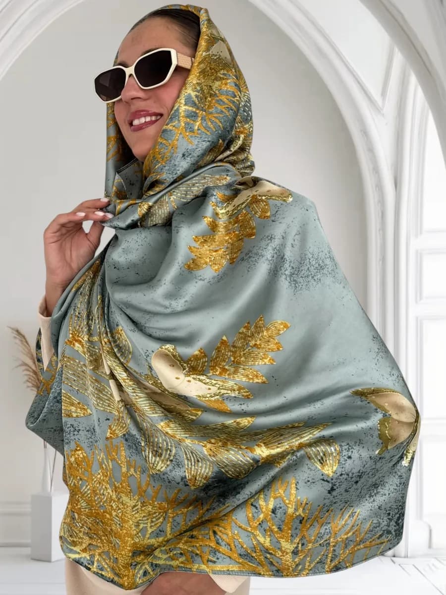 Шарф весенний легкий палантин шелковый платок на голову шею