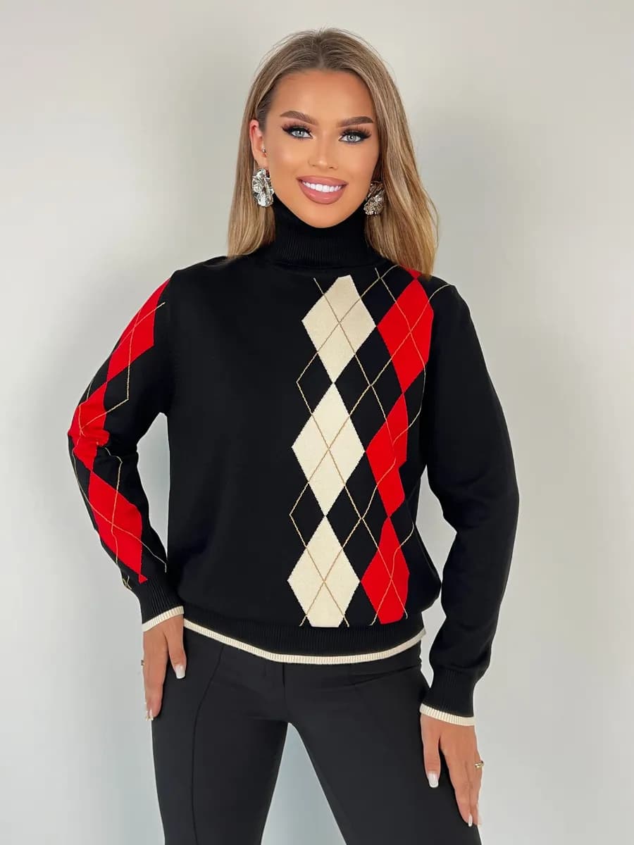 Стильный джемпер водолазка