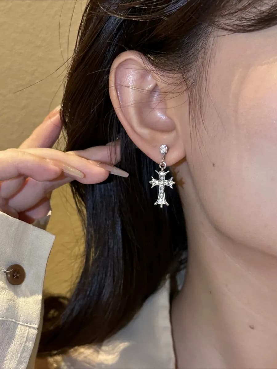 Серьги кресты бижутерия висячие - фото 1