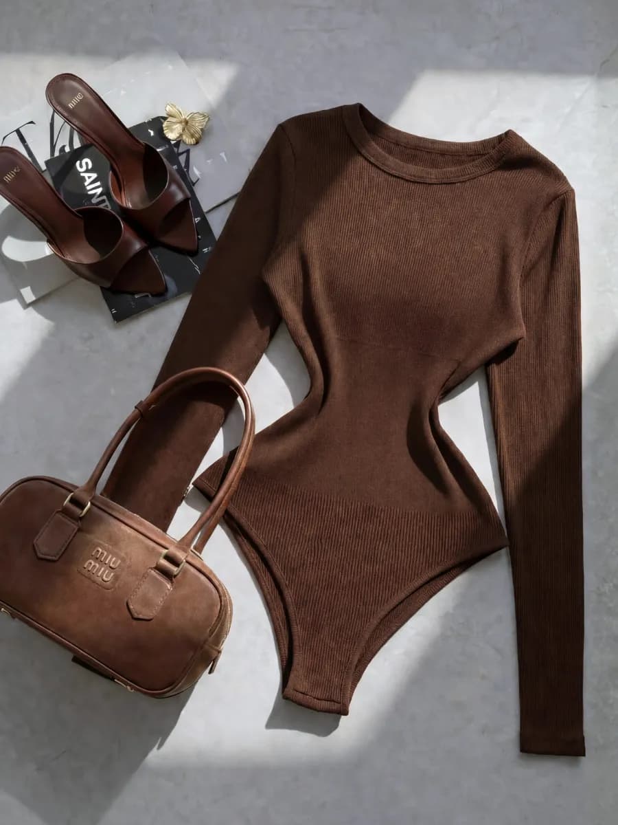 Утягивающее боди с длинным рукавом в рубчик