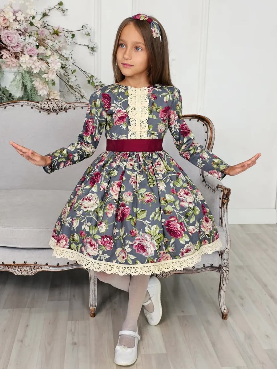 Платье нарядное праздничное с цветами