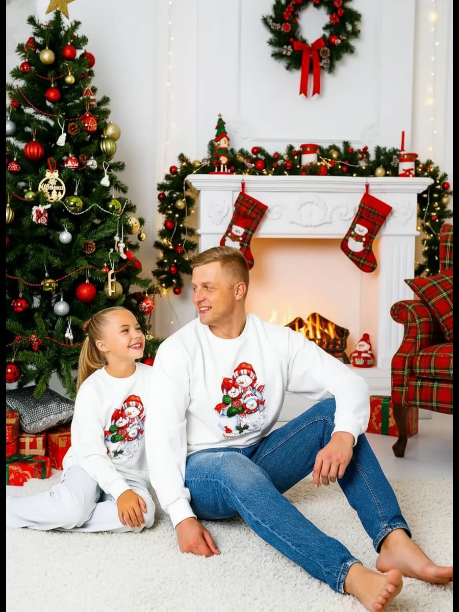 Джемпер с новогодним рисунком фэмили лук