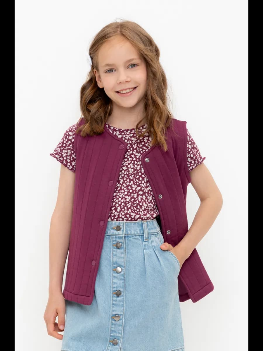 Жилет на кнопках для девочки трикотажный