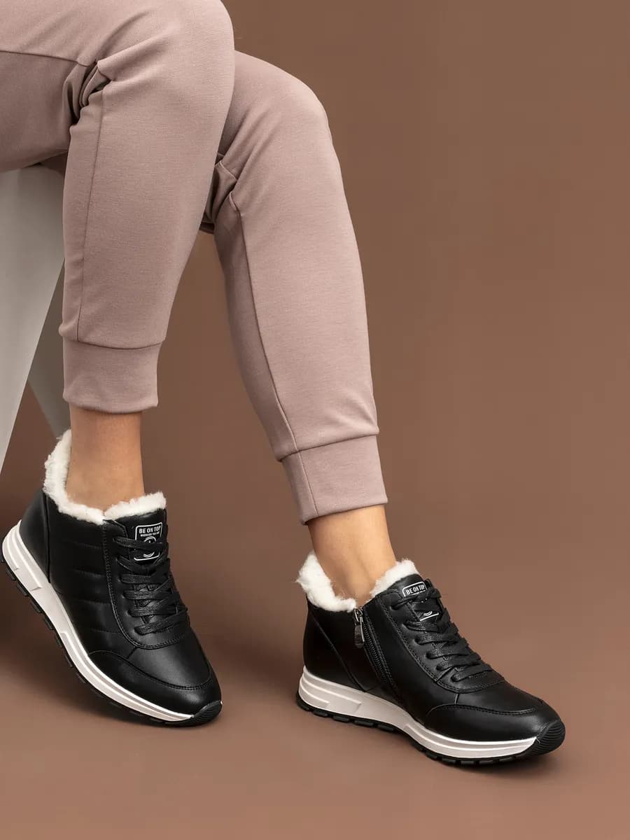 Кроссовки кожаные высокие утепленные