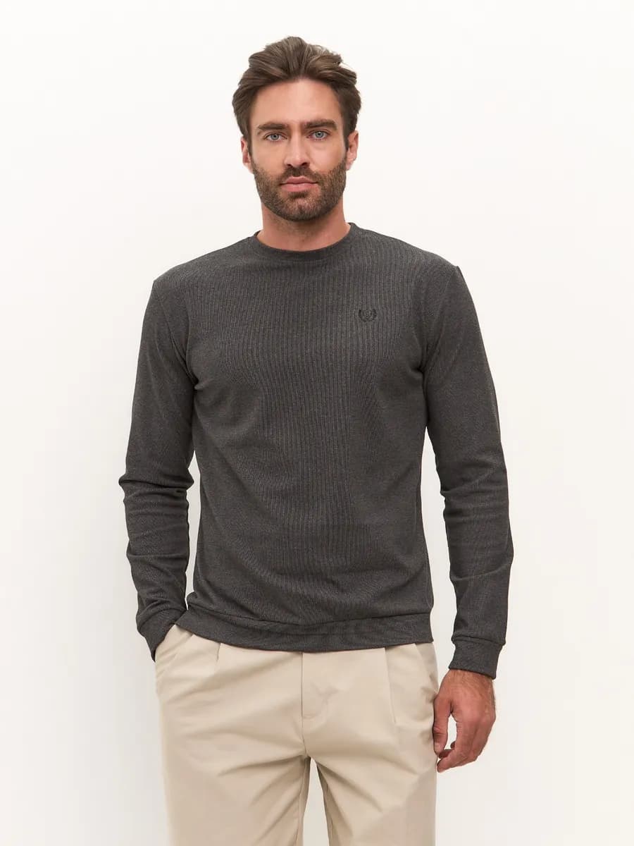 Джемпер классический, тонкий легкий пуловер