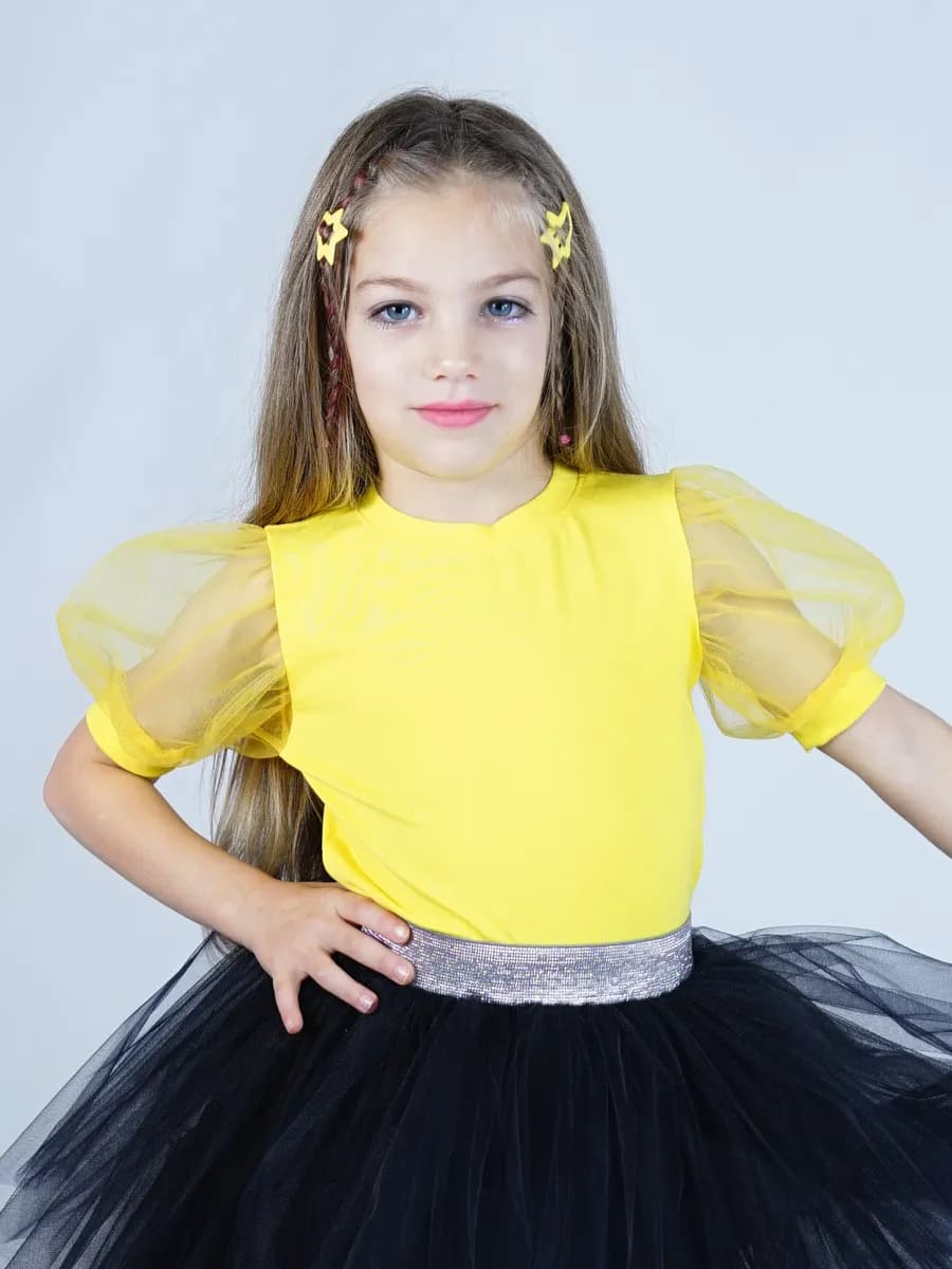Желтая футболка с рукавами фонариками праздничная