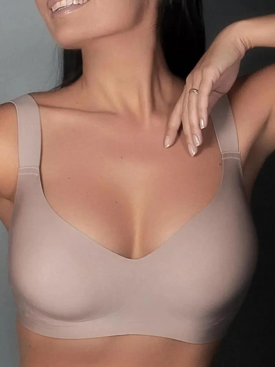 Бюстгальтер без косточек бесшовный больших размеров