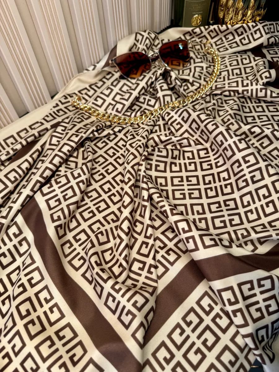 Платок шелковый брендовый CD Dior Valentino Givenchy