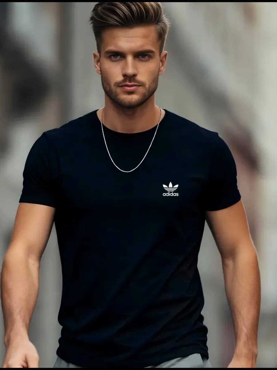 Футболка черная с принтом