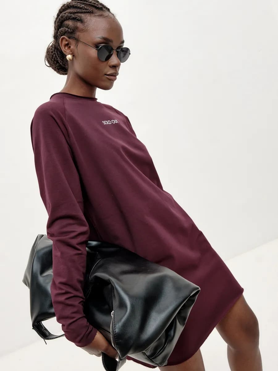 Платье повседневное осеннее короткое оверсайз