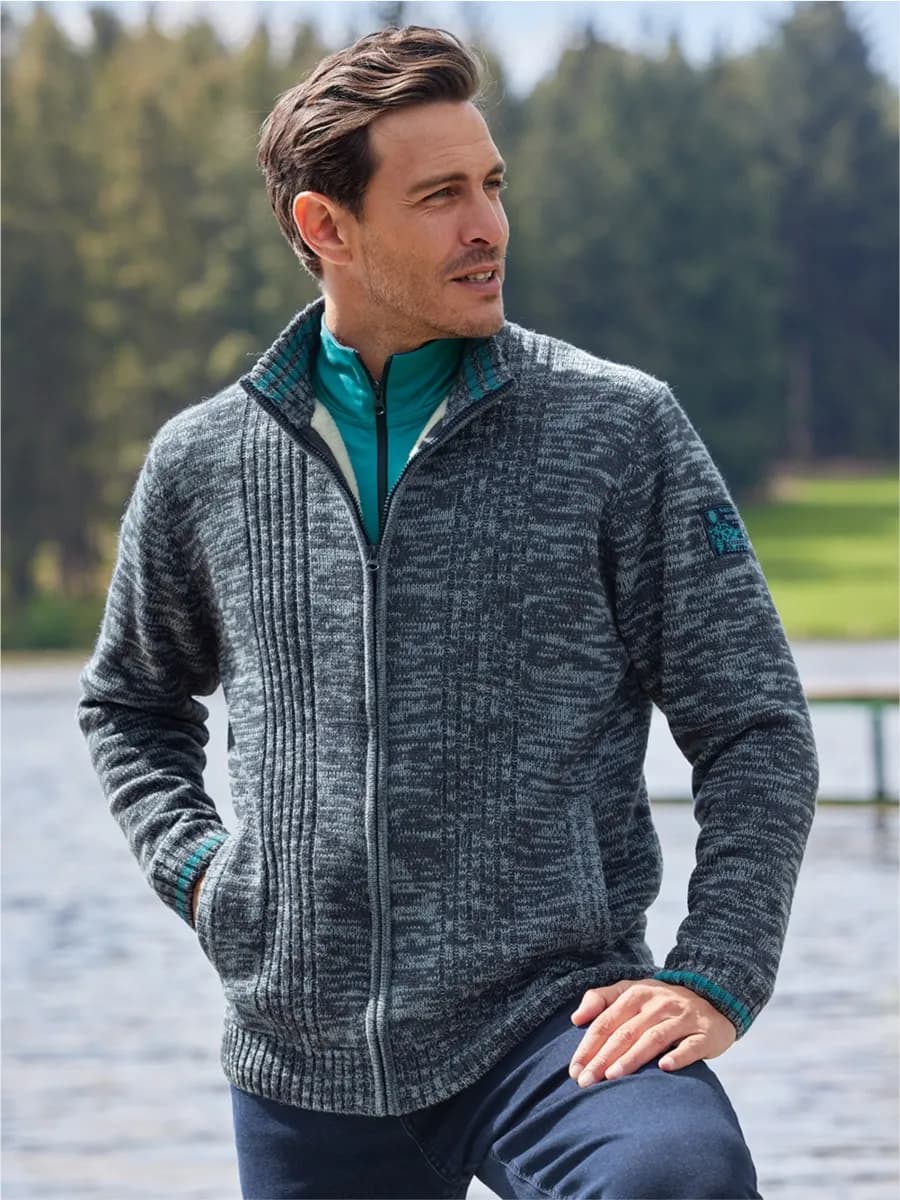 Кардиган утепленный с подкладкой из флиса