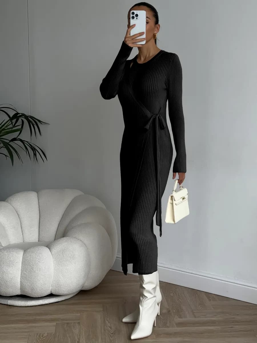 Трикотажное платье лапша на запах