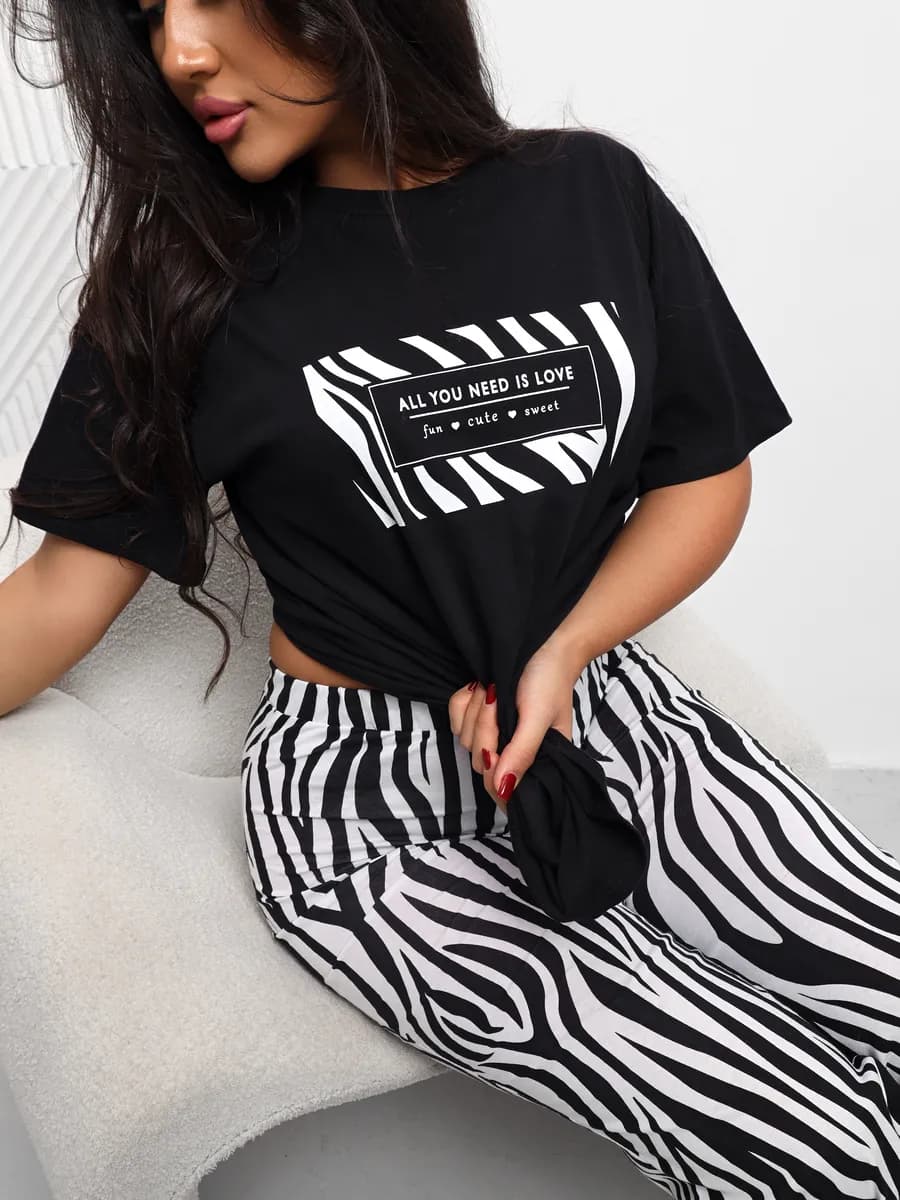 Пижама со штанами домашняя больших размеров зебра новогодняя