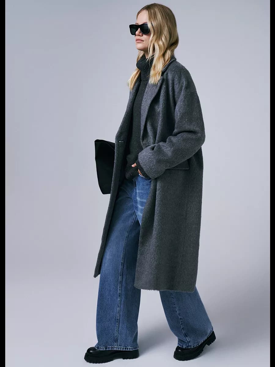 Двубортное пальто