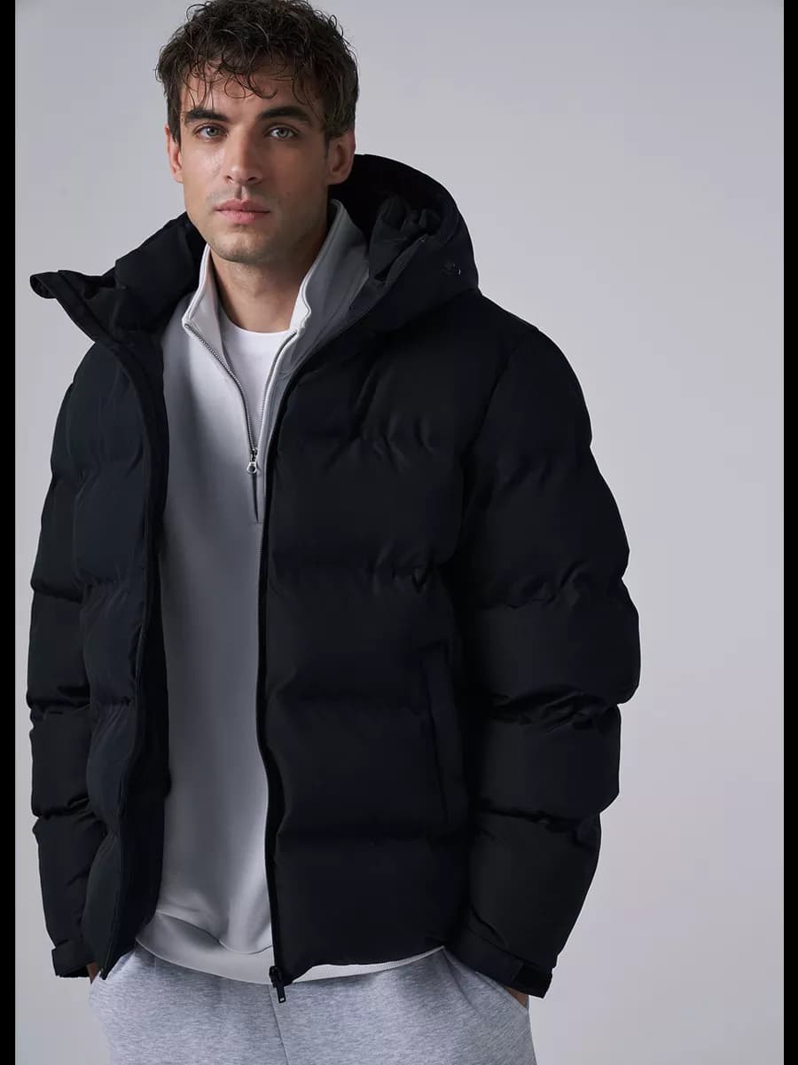 Куртка зимняя стеганая с капюшоном