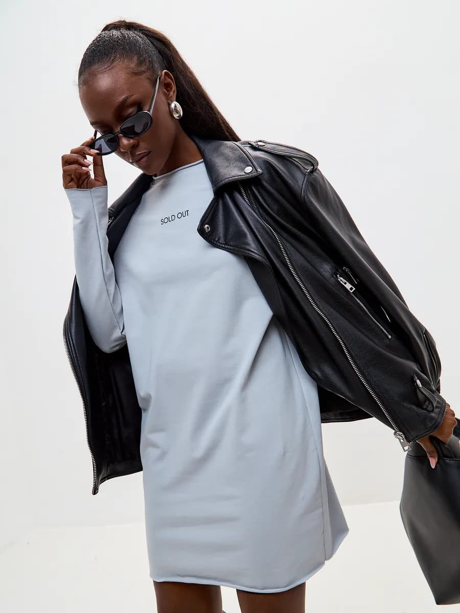 Платье повседневное весеннее короткое оверсайз